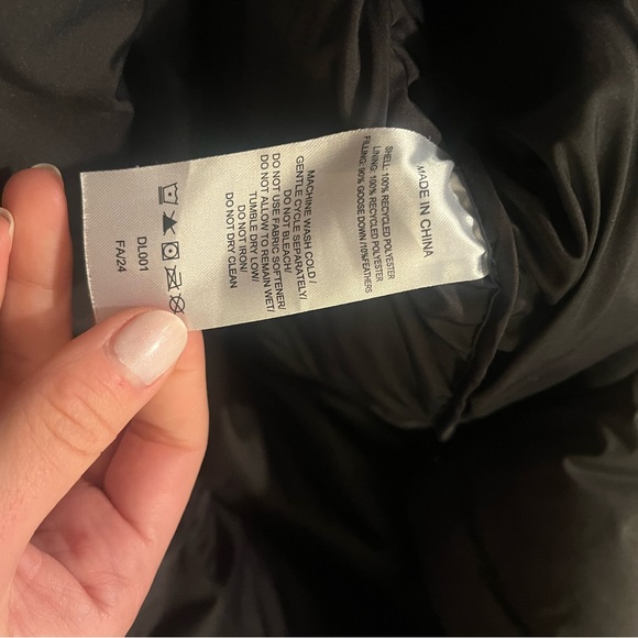 Quince Women's Responsible Long Down Puffer Jacket Black XS New with tags NWT - Picture 6 of 15